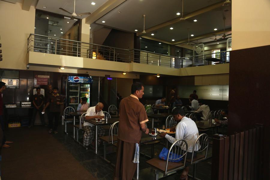 Hotel Bombay Residency--Bombay Lucky Restaurant Mangalore Esterno foto